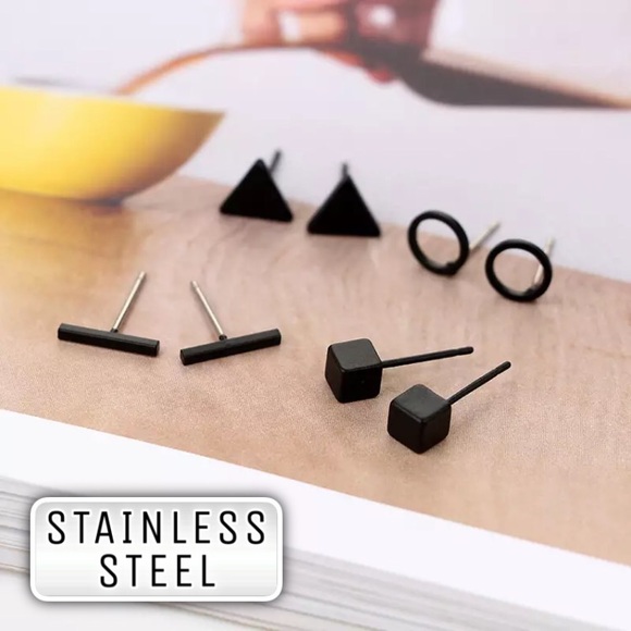 Jewelry - ⚜️[𝟯𝟬%𝗢𝗙𝗙|𝗯𝘂𝗻𝗱𝗹𝗲𝘀 𝟯+]⚜️Black Geometric Stud Earrings NEW